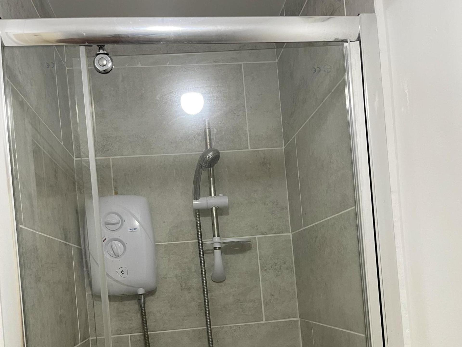 Stylish 1-Bed Apt - Sleeps 4 - Parking - Wifi مانشستر المظهر الخارجي الصورة